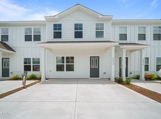 5870 Tyndall Pl, Panama City, FL 32404