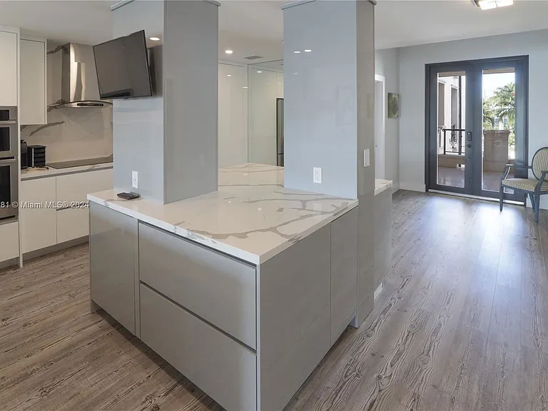 2235 Fisher Island Dr — Photo 11