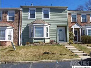 210 Yorkshire Ct, Old Bridge, NJ 08857
