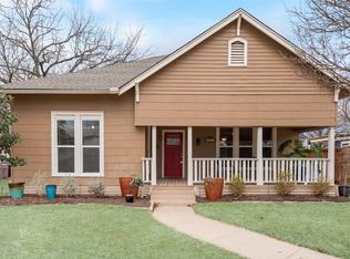 105 S 3rd St, Midlothian, TX 76065