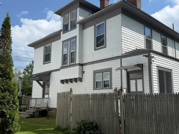 77 Onota St, Pittsfield, MA 01201