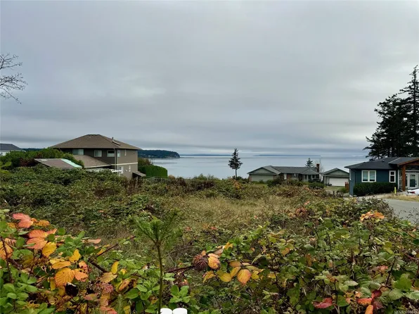 1335 Galerno Rd, Campbell River, BC V9W 1J5
