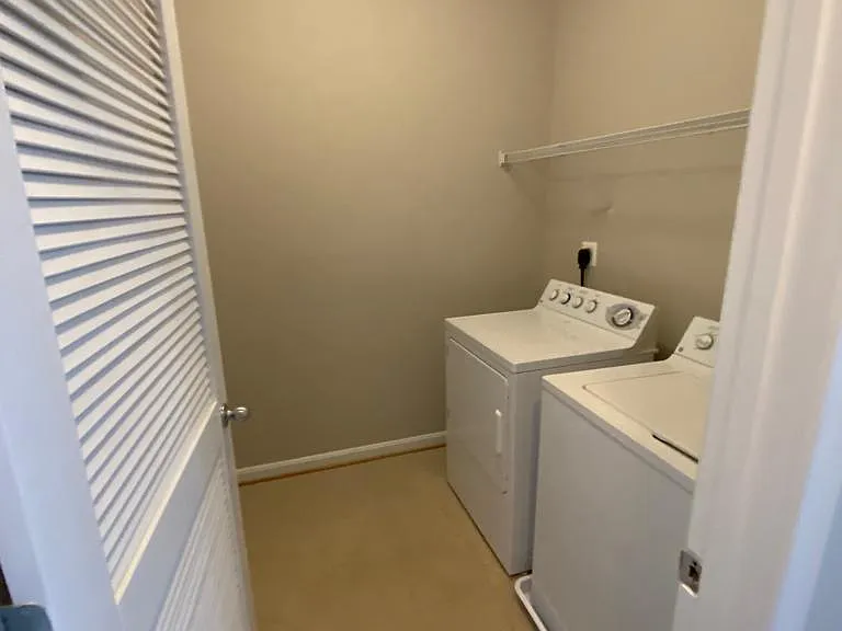 4854 Eisenhower Ave — Photo 16