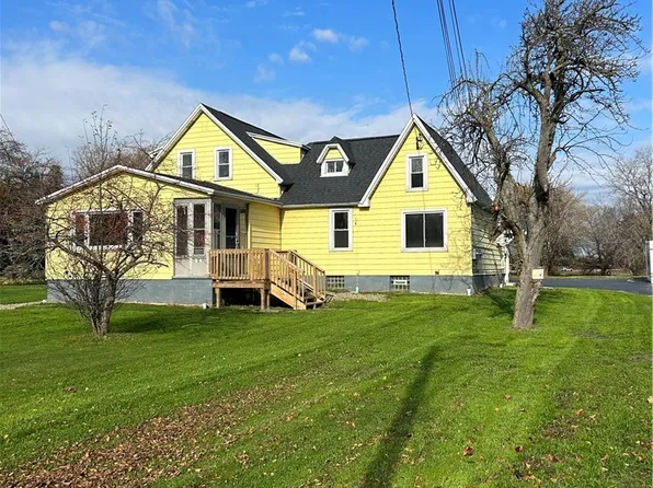 390 Cayuga Creek Rd, Cheektowaga, NY 14227