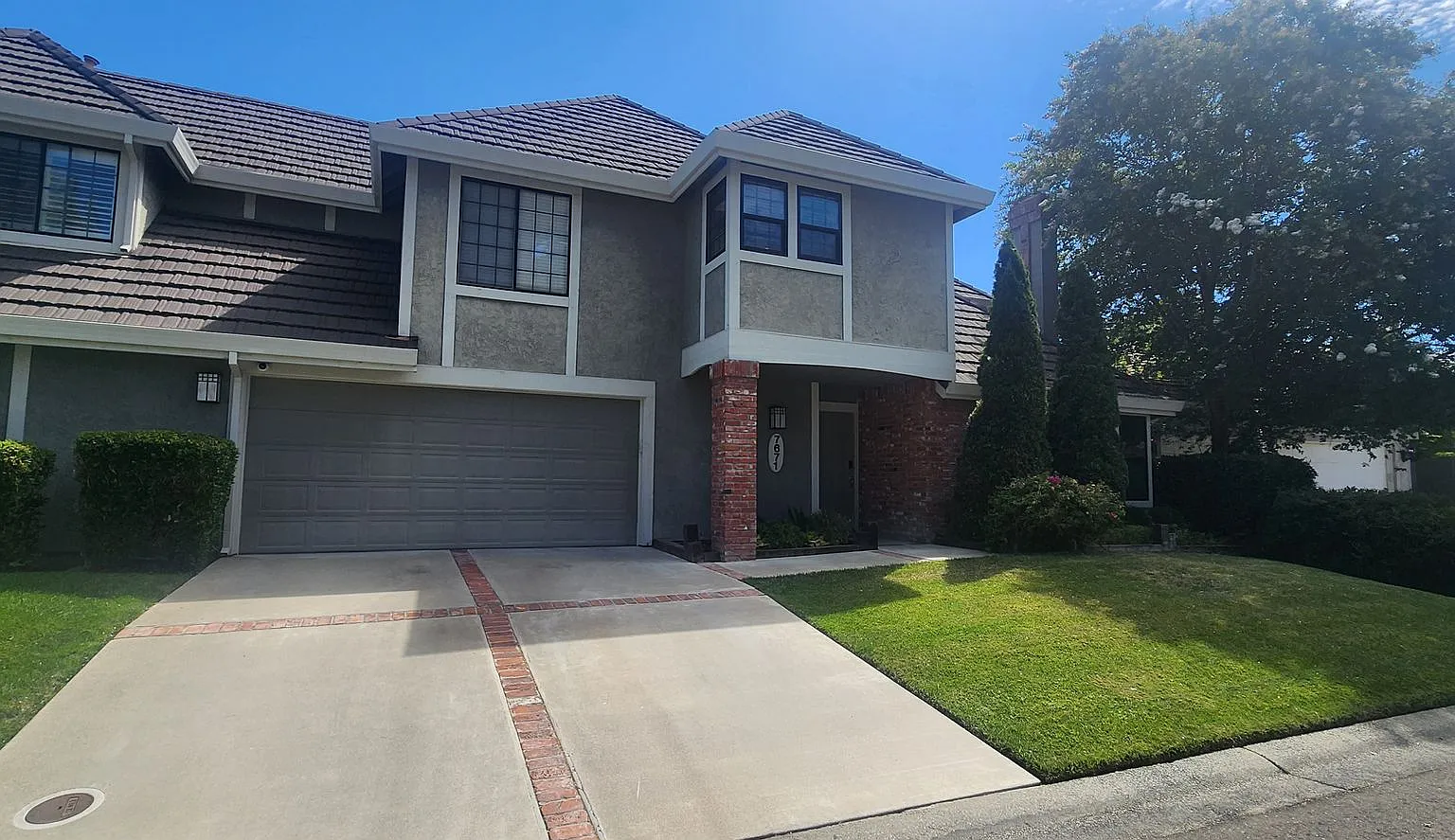 Beautiful 3 Bedroom Home in Desirable Riverlake Community. — Photo 2