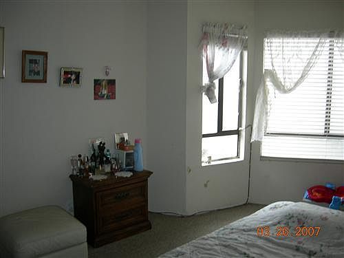 4th image of 11 Leese St