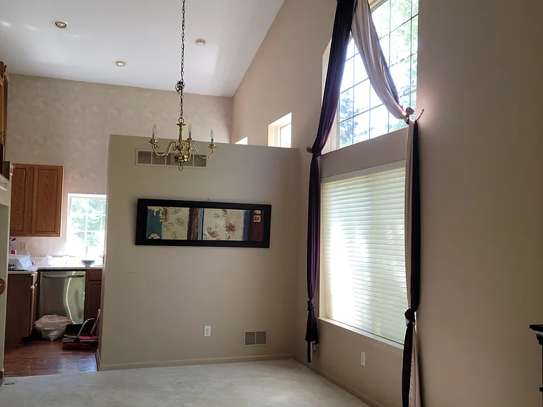 5689 Versailles Ave — Photo 82