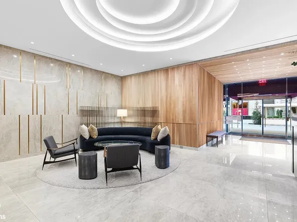 30 East 62nd Street image 9 of 11