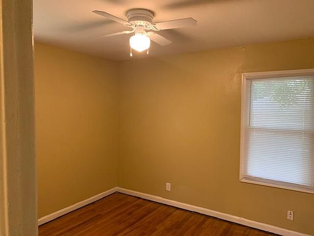 2nd image of 3717 Daisy Dr