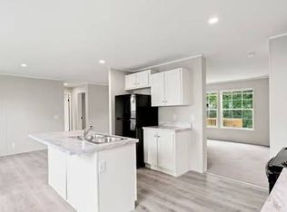 24 Landrey Dr, Vincennes, IN 47591