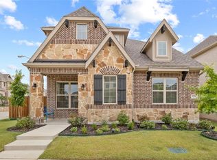8250 Zoysia Ln, Dallas, TX 75252