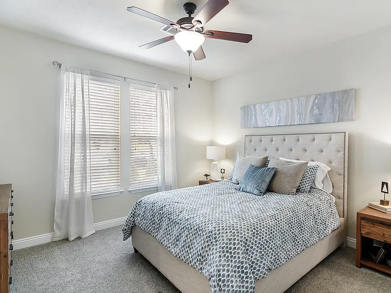 Charleston Apartment Homes — Photo 8