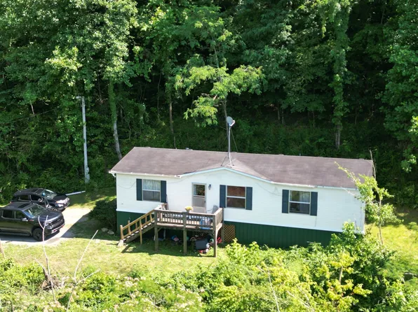 242 Lynch Ln, Gainesboro, TN 38562