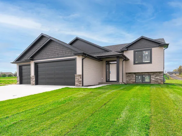 155 Stonelake Dr SE, Rochester, MN 55904