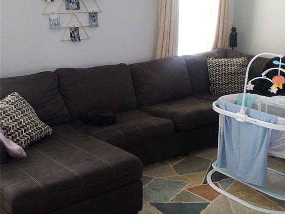 2nd image of 11844 204th St