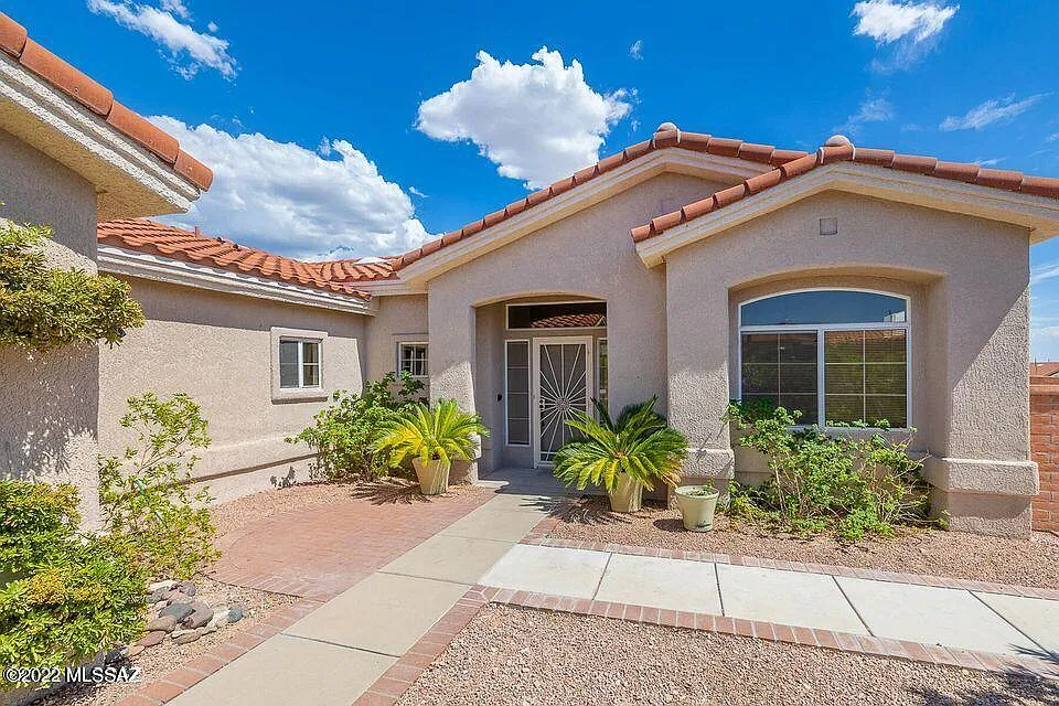 2 bed, 2.0 bath, 1635 sqft, $2,500 — Photo 2