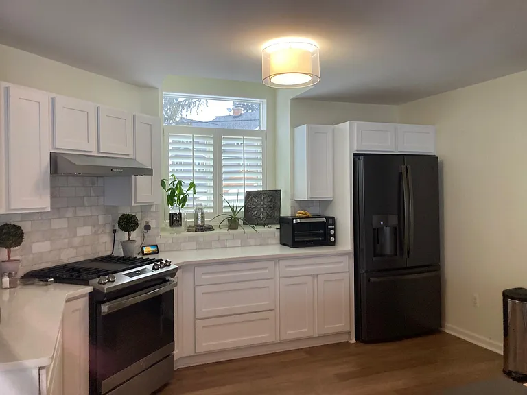166 Highland Ave — Photo 11