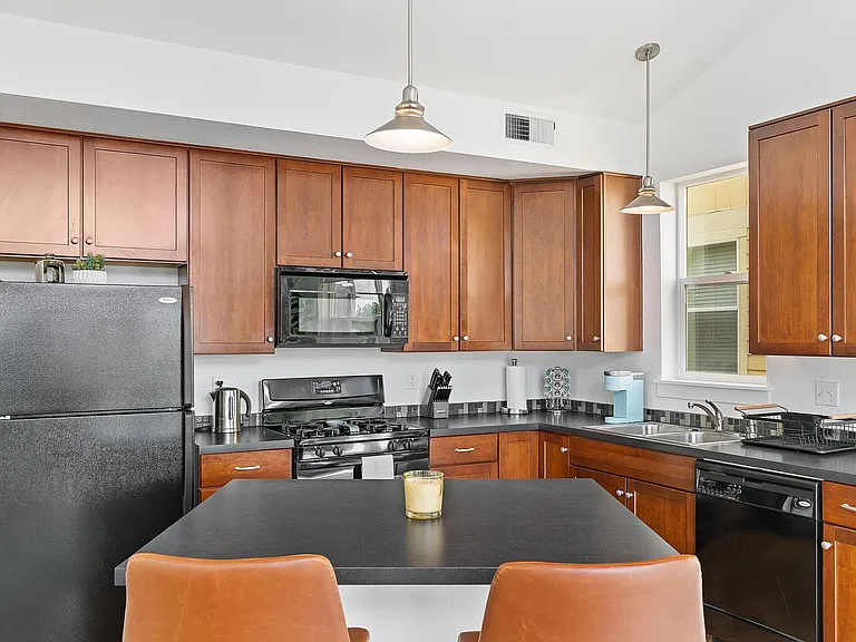 10241 E 26th Ave — Photo 13