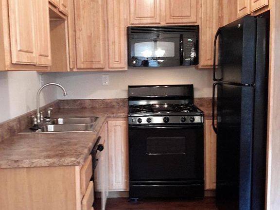 3rd image of 3212 Lafayette Ave APT C