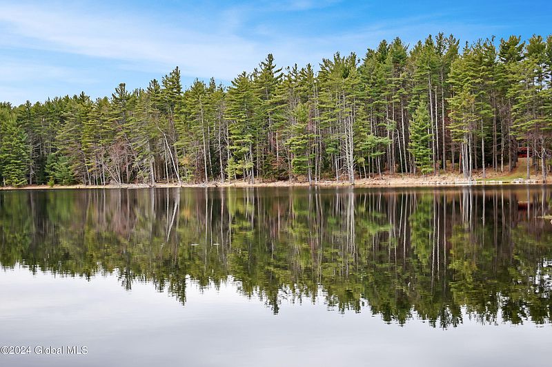 2nd image of L29 Antler Lake Road