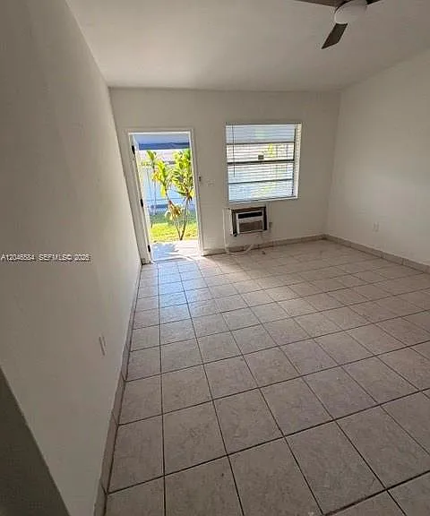 2510 NE 181st St #1 — Photo 3