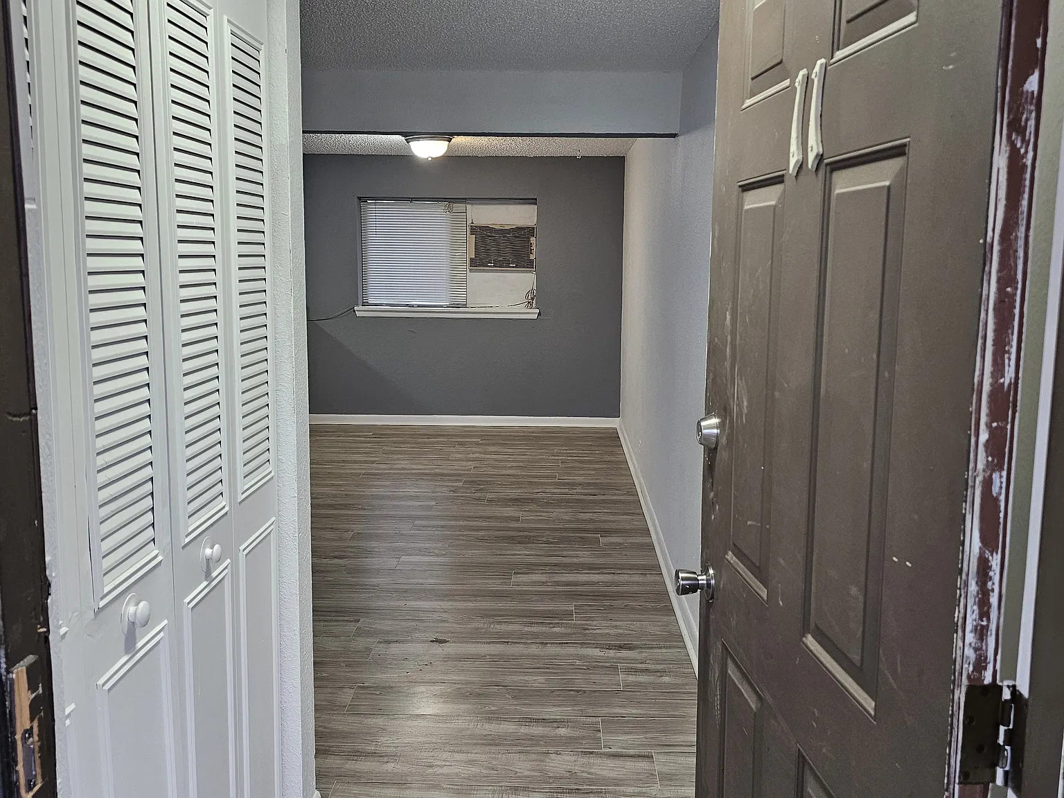 2 bed, 900 sqft, $1,275 — Photo 4