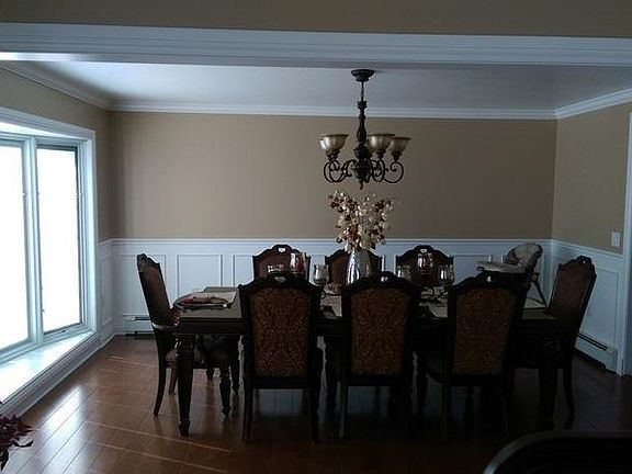 4th image of 400 Raynolds Ave