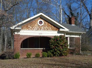 907 Rose Cir SW, Atlanta, GA 30310