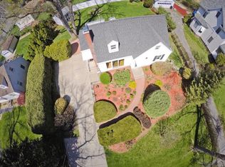 745 River Rd, Agawam, MA 01001