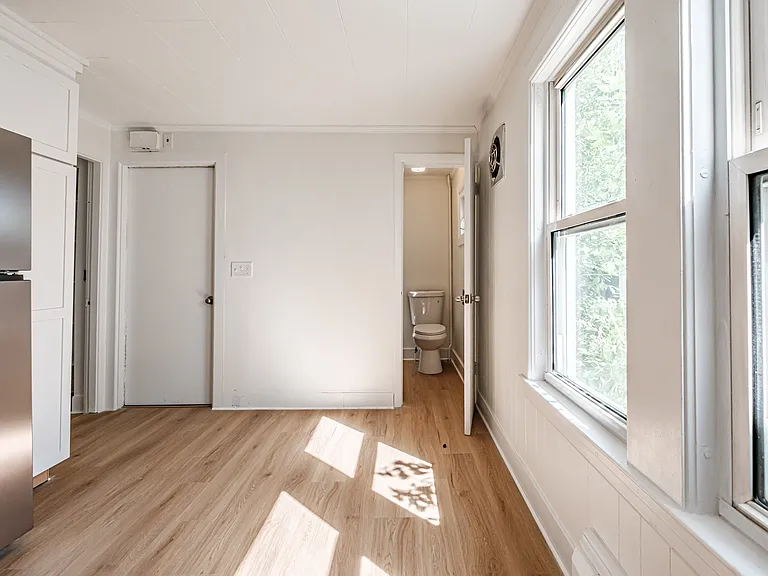 17 Spring St #1 — Photo 7