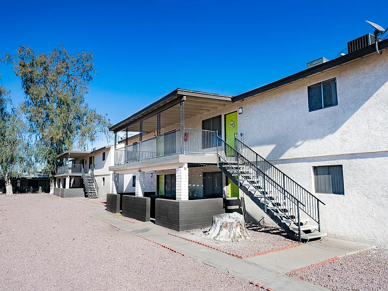 Vista Del Prado Apartments — Photo 3