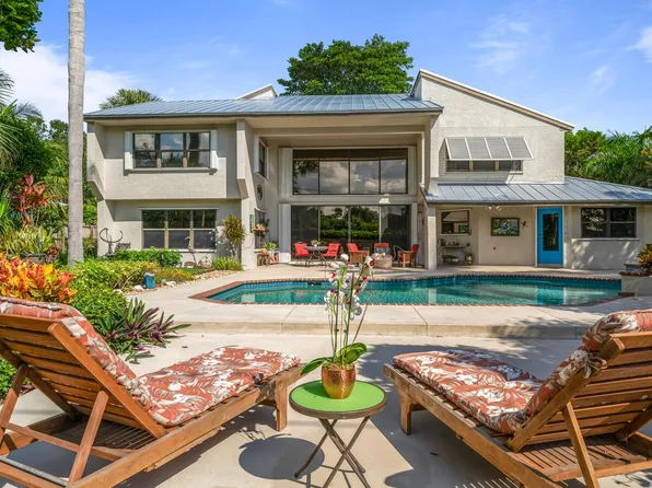 19 Ridgeview Road S, Stuart, FL 34996