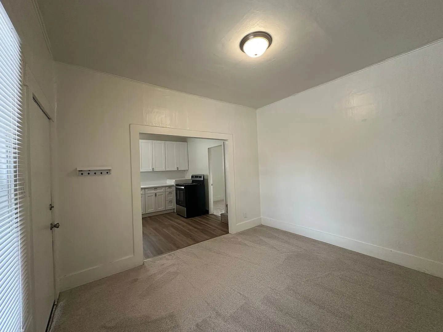 2519 Baker- 5 Unit — Photo 4