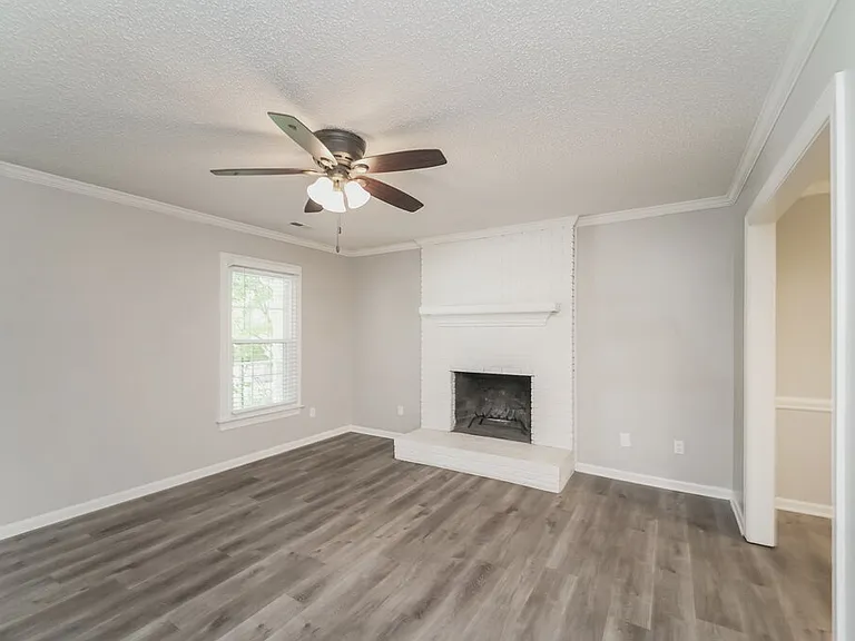 2305 Whispering Spring Dr — Photo 6