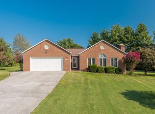 102 Newell Village Dr, Seymour, TN 37865