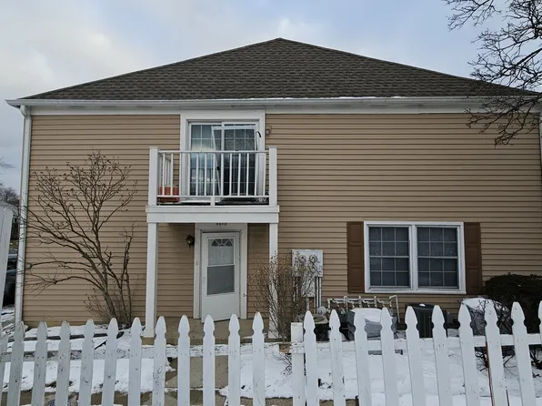 461 James Ct Unit D, Glendale Heights, IL 60139
