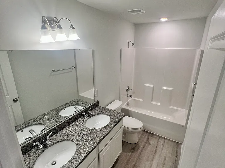 108 Horncastle Ct — Photo 32