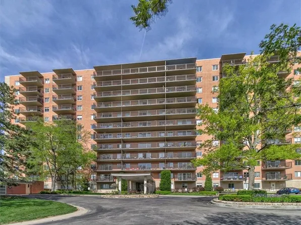 4550 Warwick Blvd APT 106, Kansas City, MO 64111