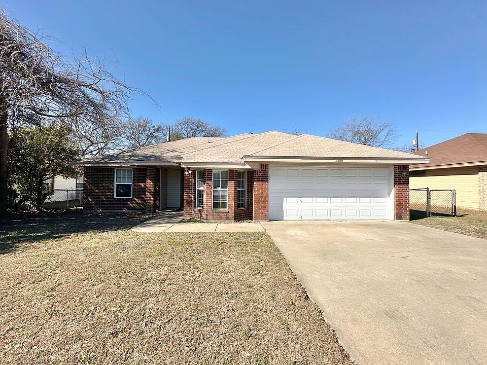 1st image of 2607 Hidden Hill Dr
