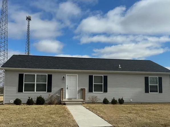 306 S Elm St, Mc Lean, IL 61754