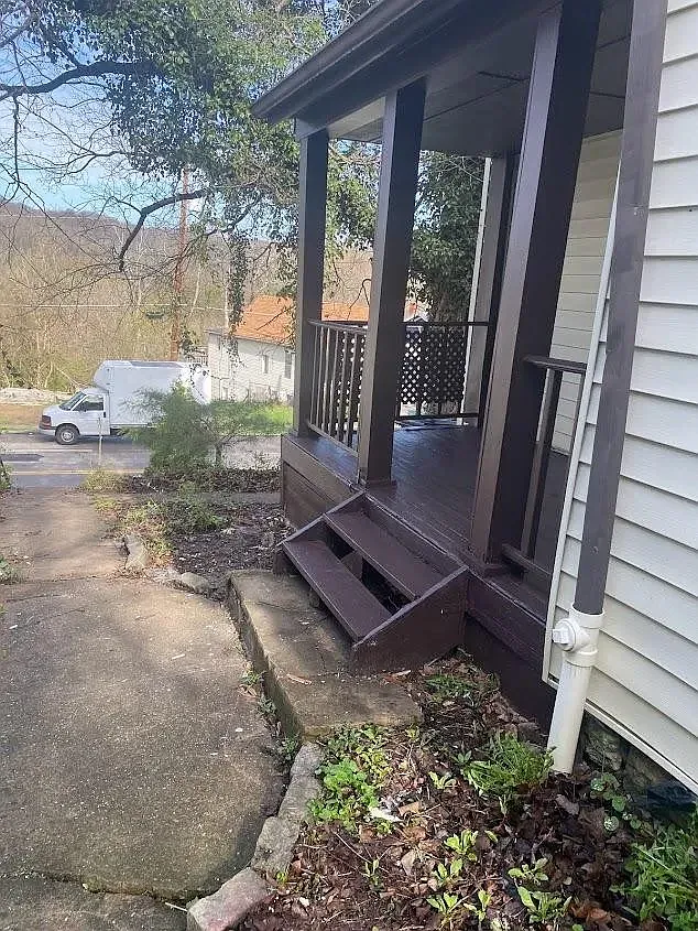 3 bed, 844 sqft, $1,500 — Photo 3