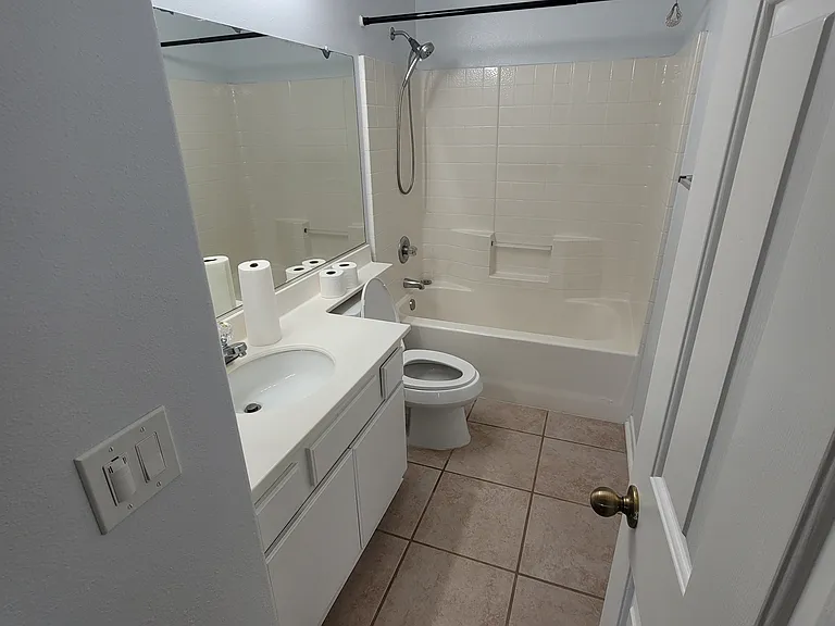 2nd bathroom upstairs