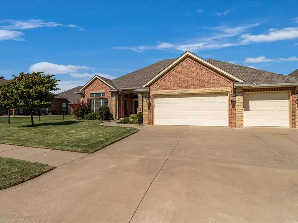 8721 NW 72nd Ct, Warr Acres, OK 73132