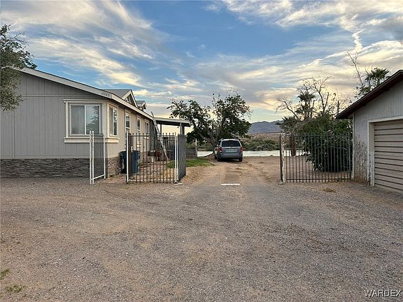 2nd image of 2085 Whitewater Drive