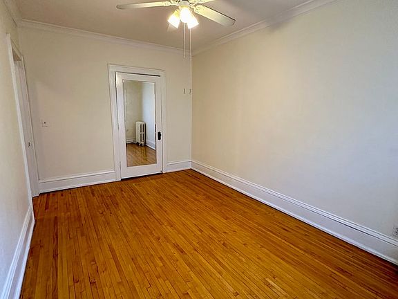 2nd image of 1929 Fremont Ave S APT 24