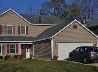20816 S Humboldt Dr, Frankfort, IL 60423