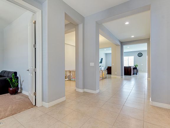 5th image of 2853 E La Costa Dr
