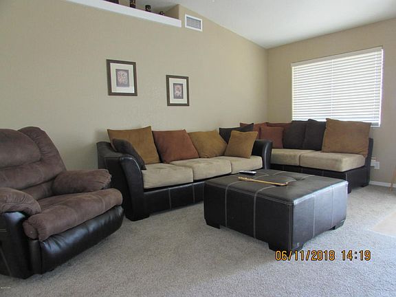 3rd image of 2878 Janet Dr