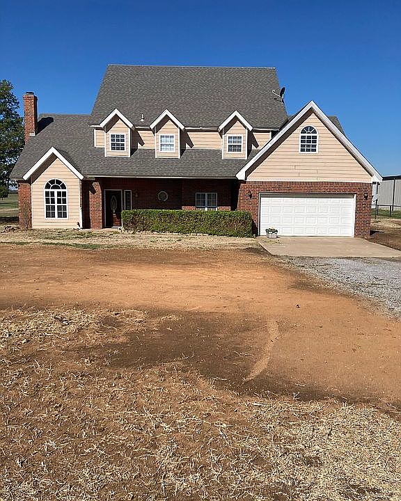 1st image of 210 Thistledown Rd