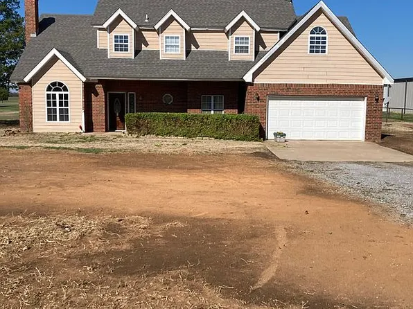 210 Thistledown Rd, Enid, OK 73703